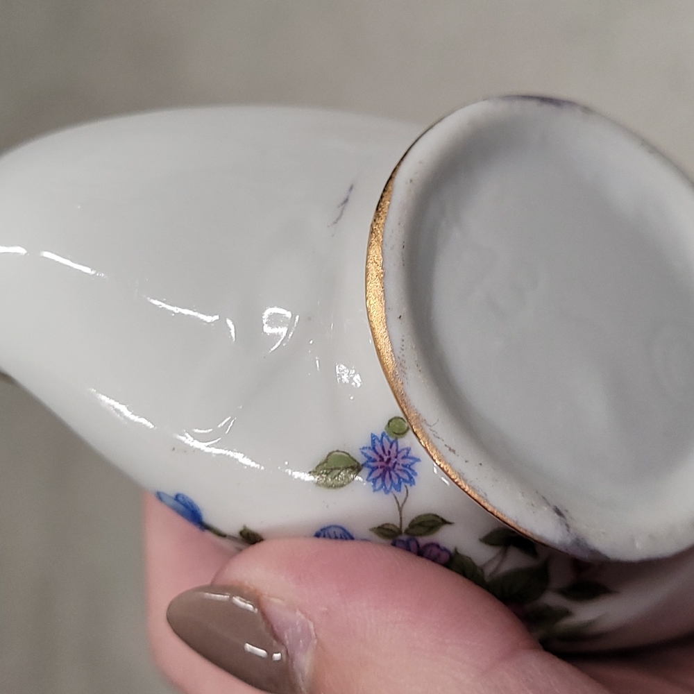 Porcelain Teapot - Picture 11 of 11